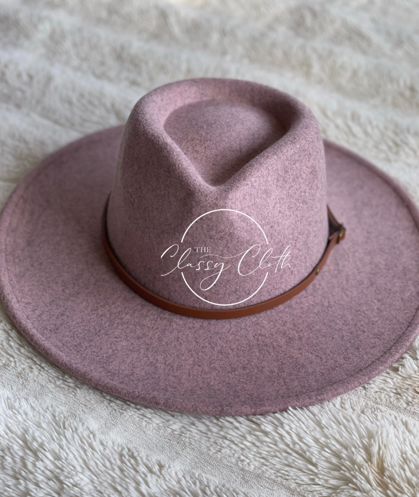 Wide Brim Hat with Belt in Mauve