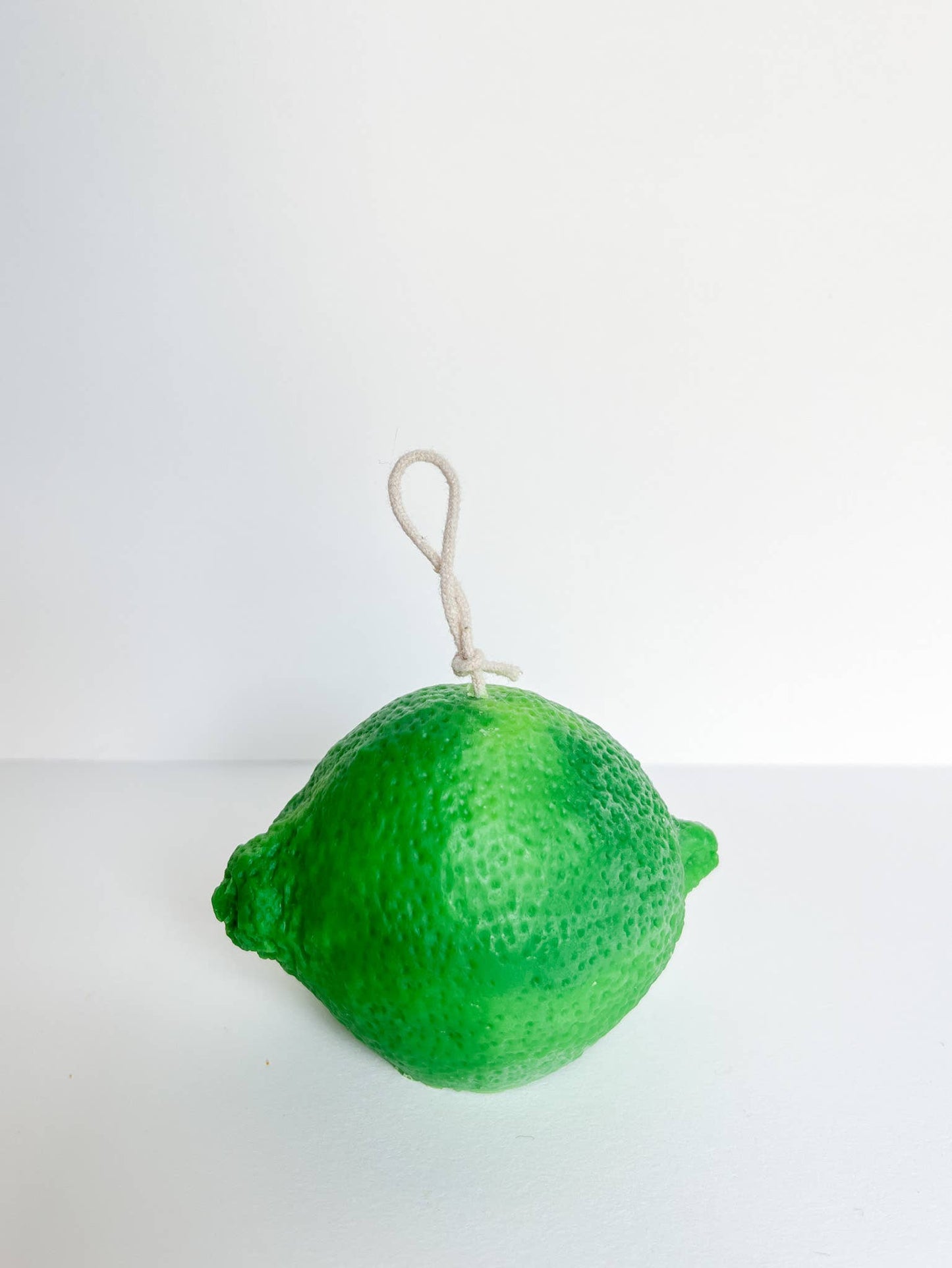 {The Wednesday Co.} Limón Verde :: Lime Candle