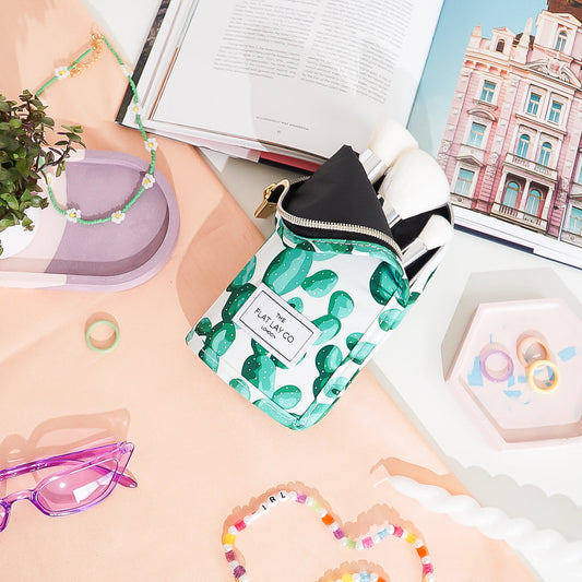 Cacti Standing Brush Case and Pot