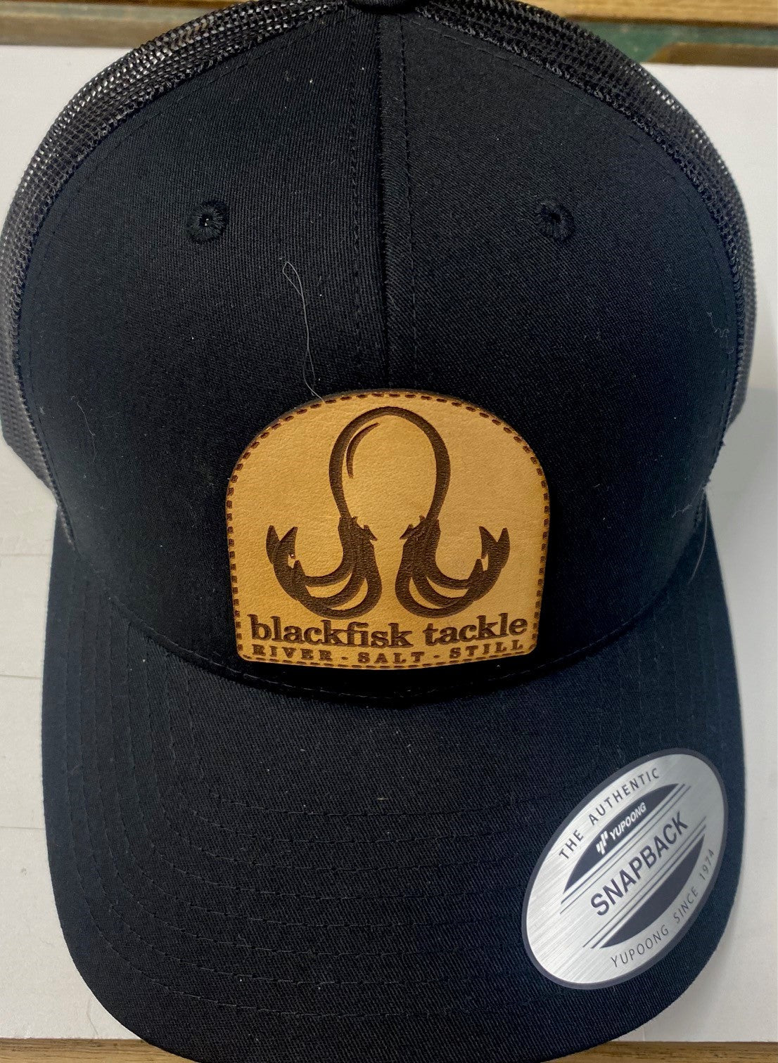 Blackfisk Retro Trucker Hat