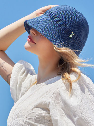 VARZAR Bucket Hat Stud Logo Summer Knit Bucket Hat Navy